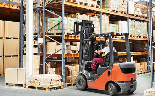 フォークリフト