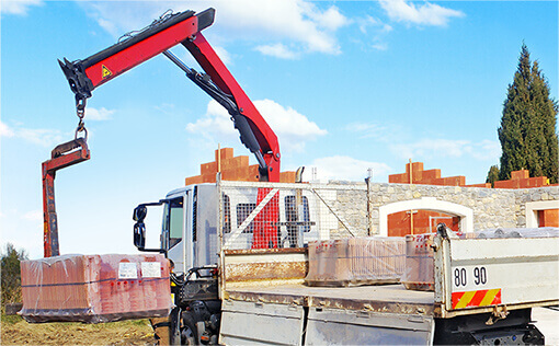 小型移動式クレーン